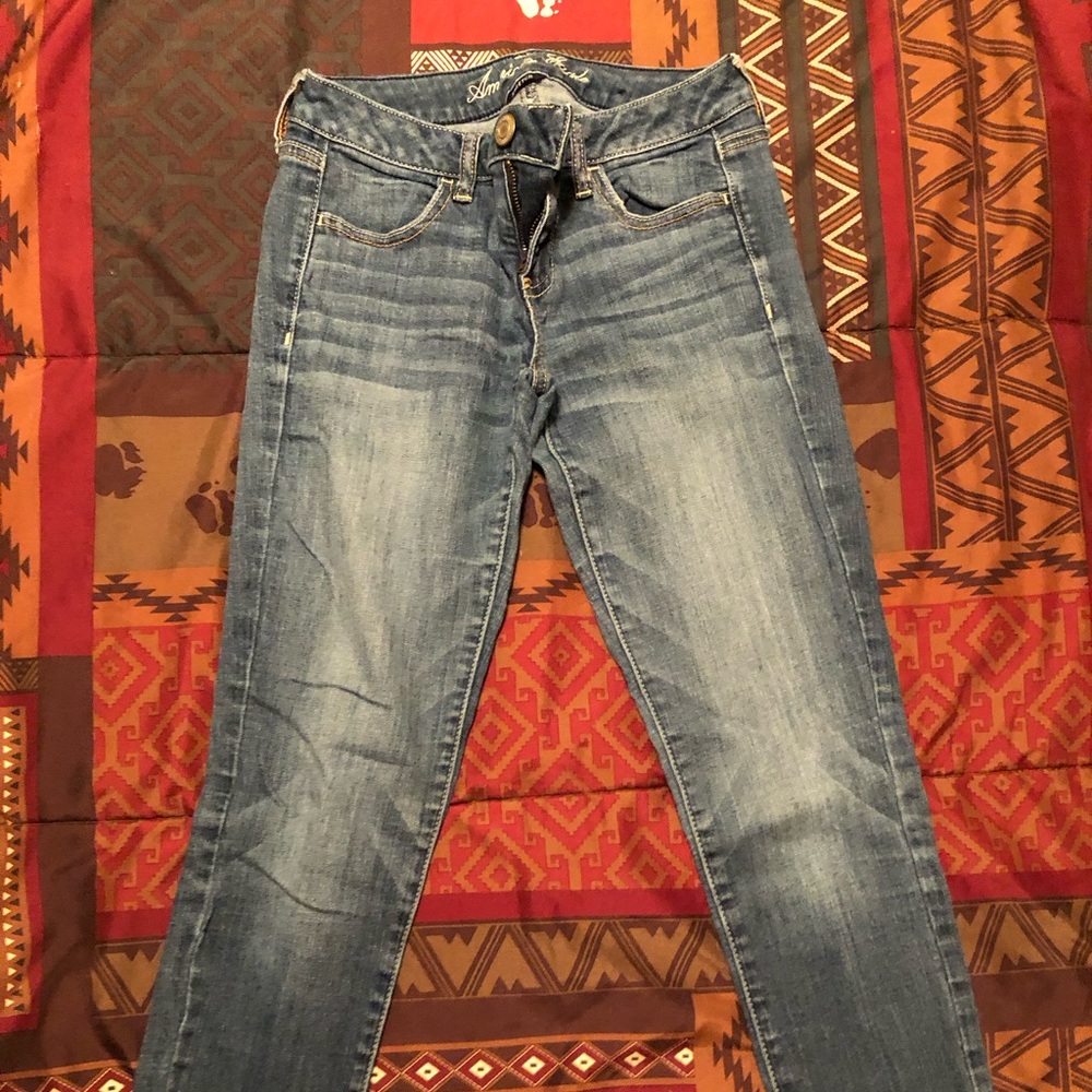 Womens size 2 Long American Eagle Jeggings